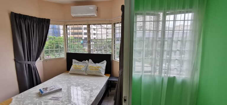 Middle Room 3