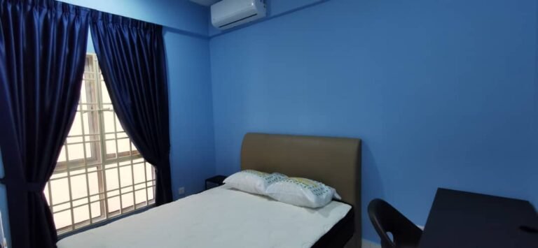 Middle Room 3