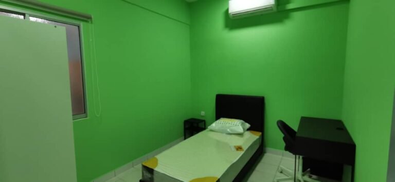 Small Room 5